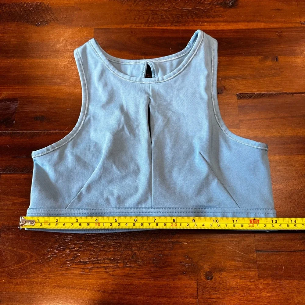 Nike Sports Bra Women Medium Blue High Neck Keyhole‎ Open Back Athletic Workout